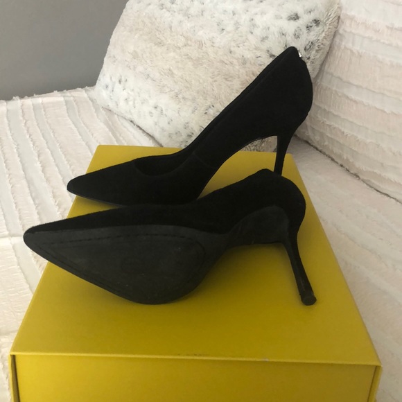 Browns Wishbone Collection Pumps - Picture 3 of 4